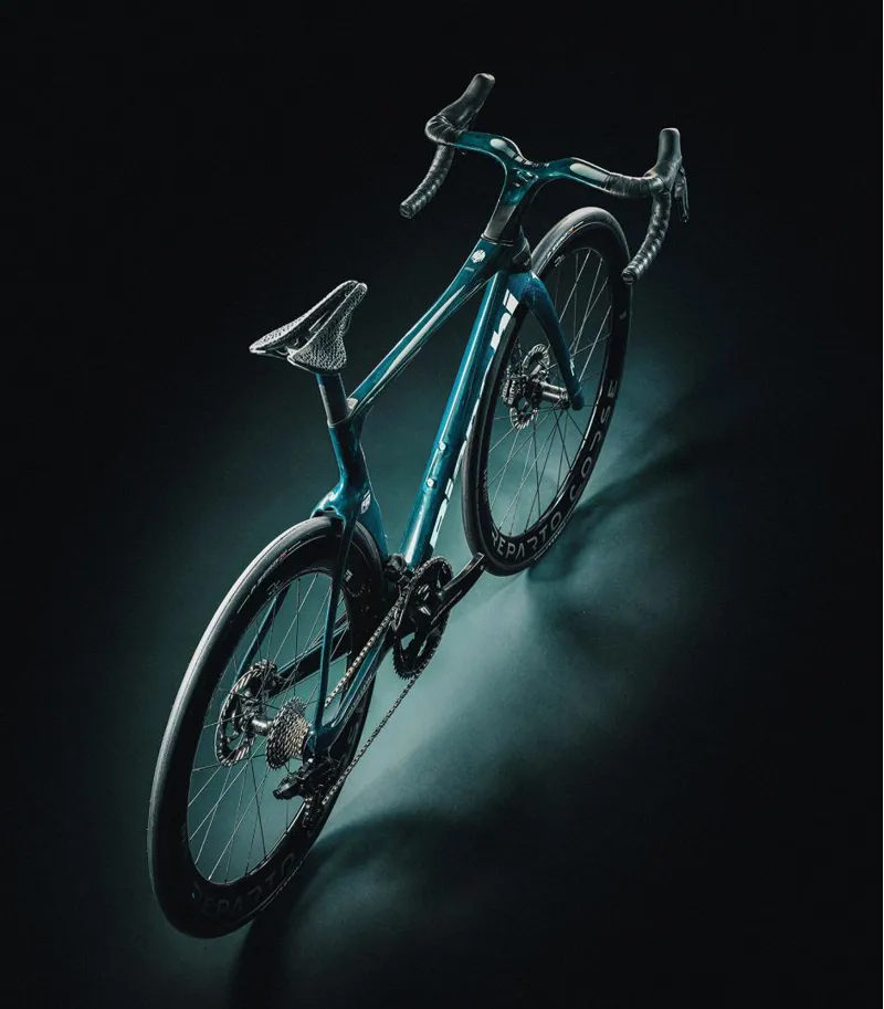 Bianchi Oltre RC Dura Ace DI2 140th Anniversary-5